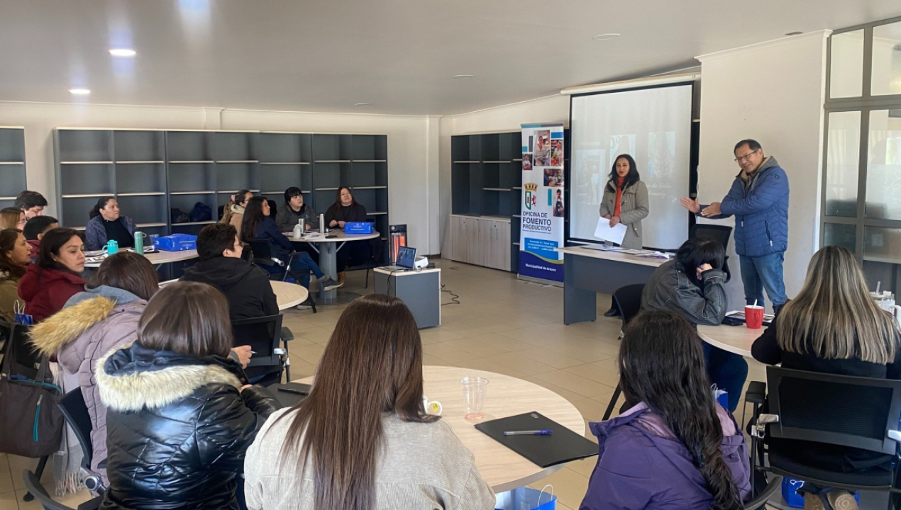 /con-gran-entusiasmo-se-inicia-curso-avanzado-de-peluqueria