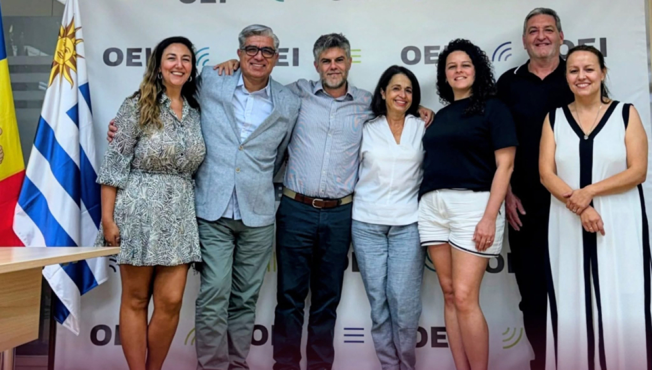/subdirector-de-liceo-bicentenario-isidora-ramos-de-lebu-representa-a-chile