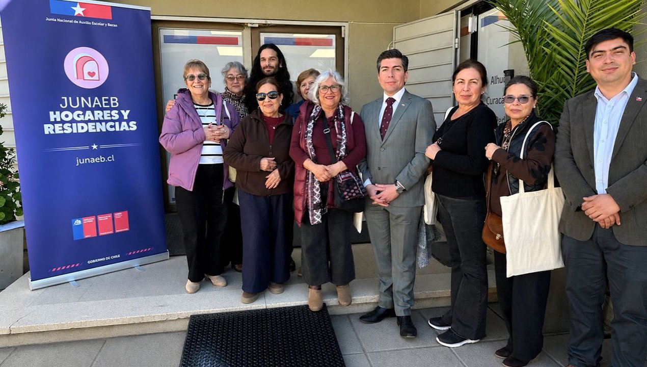 /junaeb-aborda-programa-de-familias-tutoras-en-melipilla