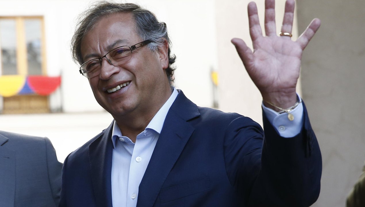 /colombia-presidente-gustavo-petro-pidio-la-renuncia-de-todos-sus-ministros-y-ministras