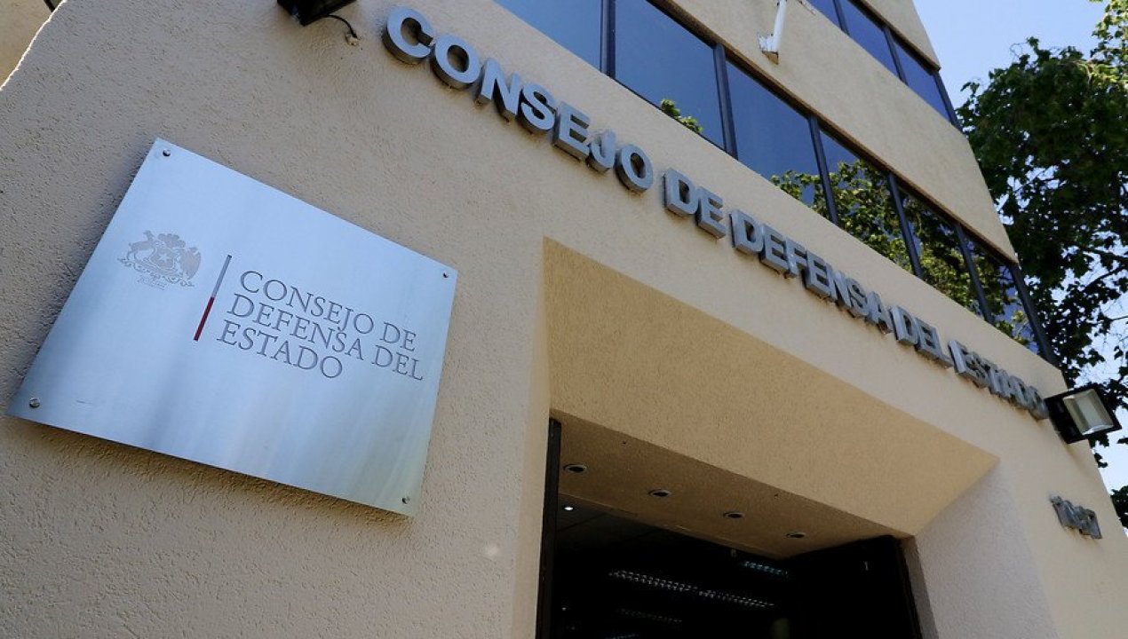 /regionales/region-de-arica-y-parinacota/consejo-de-defensa-del-estado-se-querello-contra-los-cuatro-militares