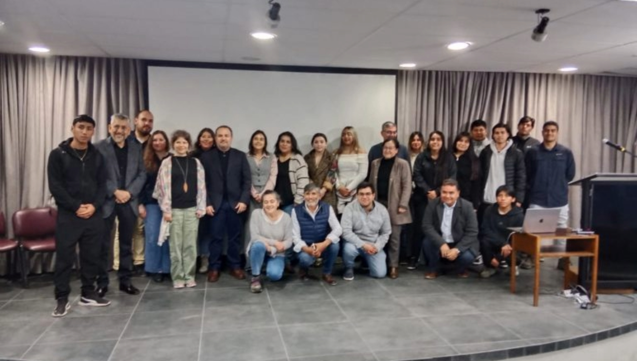 /universidad-de-antofagasta-realiza-seminario-sobre-tecnologias-emergentes