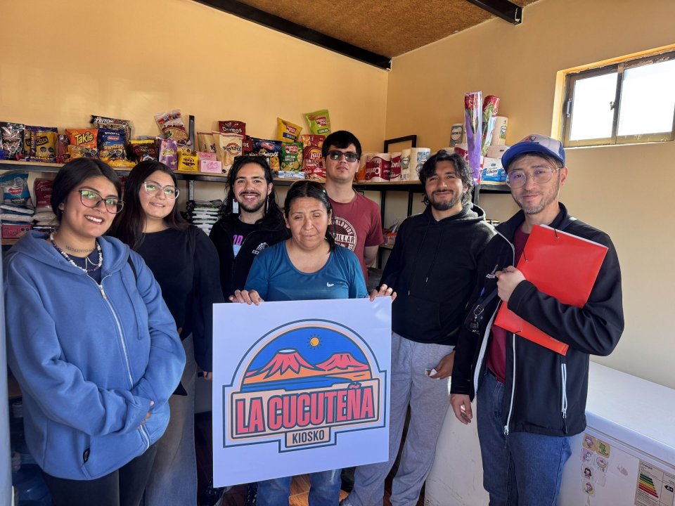 /estudiantes-de-la-universidad-de-antofagasta-recorren-la-region-para