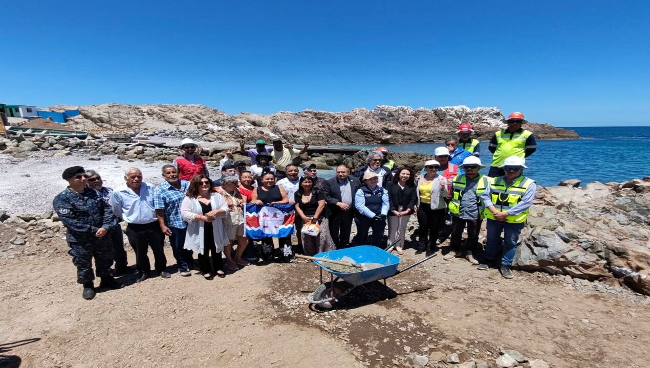 /primera-piedra-autoridades-dan-el-vamos-a-nuevas-obras-de-infraestructura